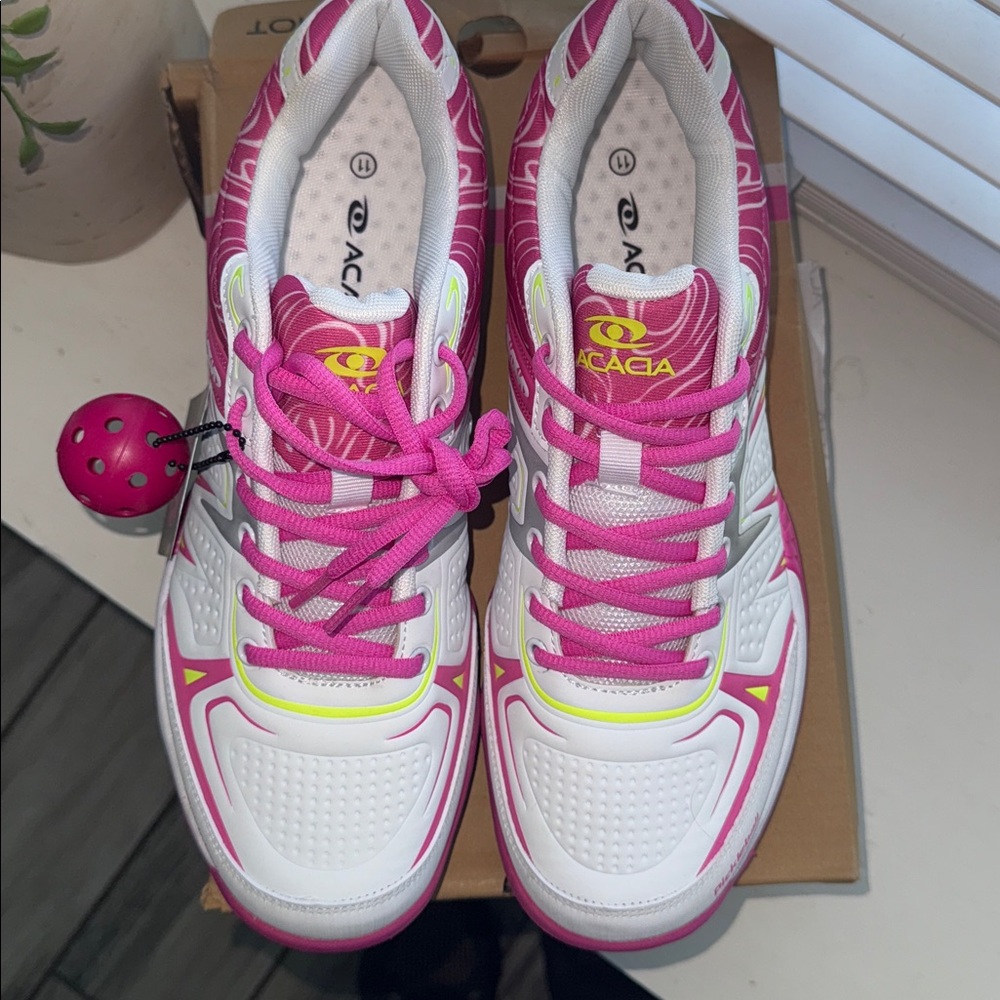 Acacia pickleball shoes - Picture 3 of 3